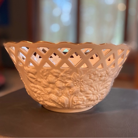 Vintage porcelain home decor - Picture 2 of 6